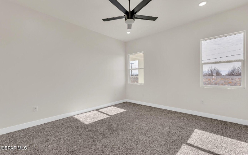 240 Emerald Storm Place, Horizon City, TX 79928, 4 Habitaciones Habitaciones , ,2 BañosBaños,Residential,En Venta,240 Emerald Storm Place,0,928049