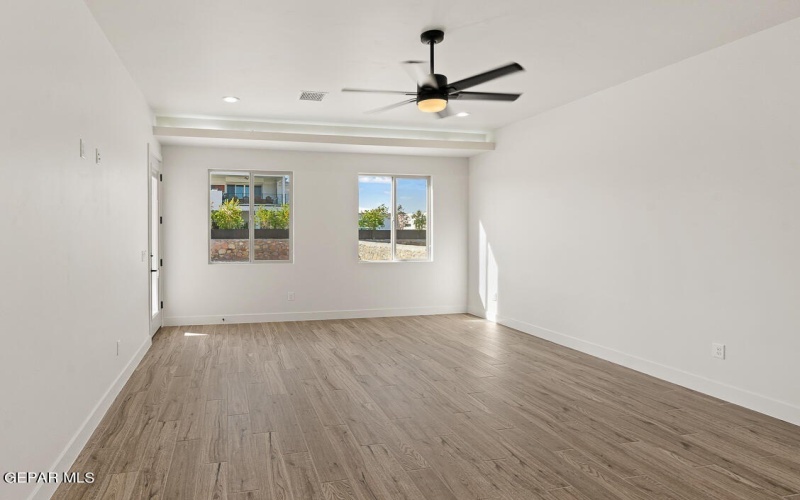 5849 VALLEY PALM Drive, El Paso, TX 79932, 4 Habitaciones Habitaciones , ,1 BañoBaños,Residential,En Venta,5849 VALLEY PALM Drive,0,928062