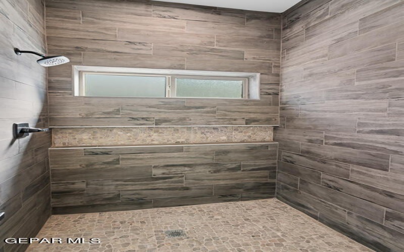 5849 VALLEY PALM Drive, El Paso, TX 79932, 4 Habitaciones Habitaciones , ,1 BañoBaños,Residential,En Venta,5849 VALLEY PALM Drive,0,928062