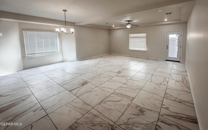 12821 DE LA ROSA Avenue, El Paso, TX 79928, 4 Habitaciones Habitaciones , ,3 BañosBaños,Residential,En Venta,12821 DE LA ROSA Avenue,0,928070