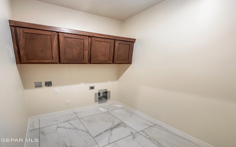 12821 DE LA ROSA Avenue, El Paso, TX 79928, 4 Habitaciones Habitaciones , ,3 BañosBaños,Residential,En Venta,12821 DE LA ROSA Avenue,0,928070