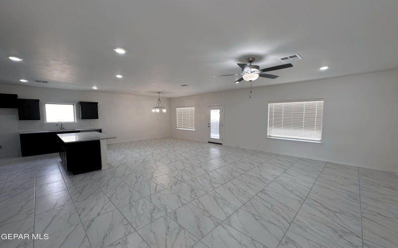 528 MERION Way, El Paso, TX 79928, 3 Habitaciones Habitaciones , ,2 BañosBaños,Residential,En Venta,528 MERION Way,0,928071