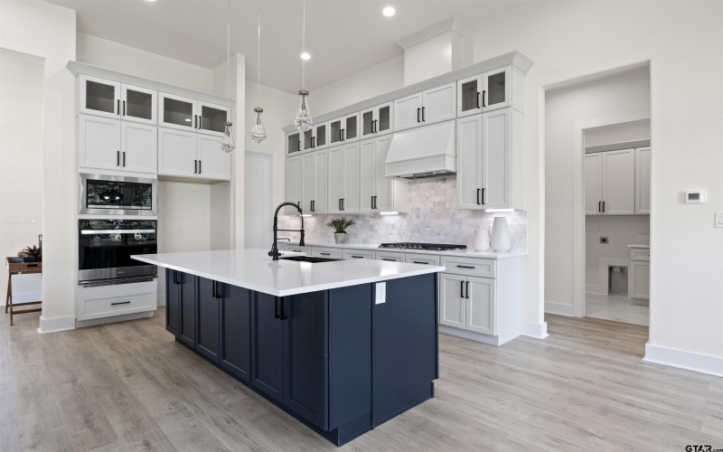 2705 Stone Briar, Mt Pleasant, TX 75455, 4 Bedrooms Bedrooms, ,3 BathroomsBathrooms,Residential,For Sale,2705 Stone Briar,0,25012071