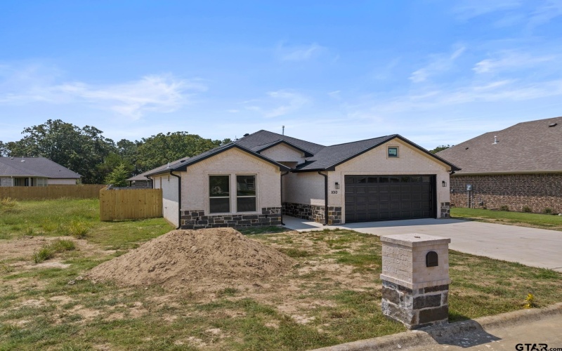 1010 Stone Wall, Mt Pleasant, TX 75456, 3 Habitaciones Habitaciones , ,2 BañosBaños,Residential,En Venta,1010 Stone Wall,0,25012072