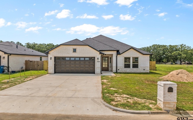 1004 Stone Wall, Mt Pleasant, TX 75455, 3 Habitaciones Habitaciones , ,2 BañosBaños,Residential,En Venta,1004 Stone Wall,0,25012073