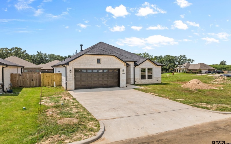 1004 Stone Wall, Mt Pleasant, TX 75455, 3 Habitaciones Habitaciones , ,2 BañosBaños,Residential,En Venta,1004 Stone Wall,0,25012073