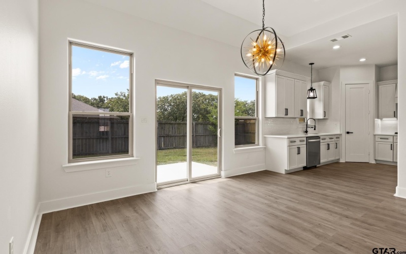 1004 Stone Wall, Mt Pleasant, TX 75455, 3 Habitaciones Habitaciones , ,2 BañosBaños,Residential,En Venta,1004 Stone Wall,0,25012073