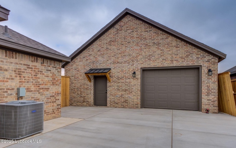 7726 46th Street, Lubbock, TX 79407, 4 Bedrooms Bedrooms, ,5 BathroomsBathrooms,Residential,For Sale,7726 46th Street,0,202558939