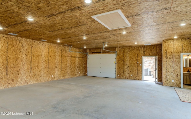 7726 46th Street, Lubbock, TX 79407, 4 Bedrooms Bedrooms, ,5 BathroomsBathrooms,Residential,For Sale,7726 46th Street,0,202558939