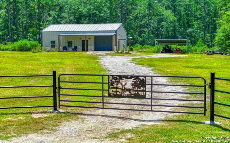 6340 boulware hudspeth, Zavalla, TX 75980, 3 Bedrooms Bedrooms, ,2 BathroomsBathrooms,Residential,For Sale,6340 boulware hudspeth,0,1891416