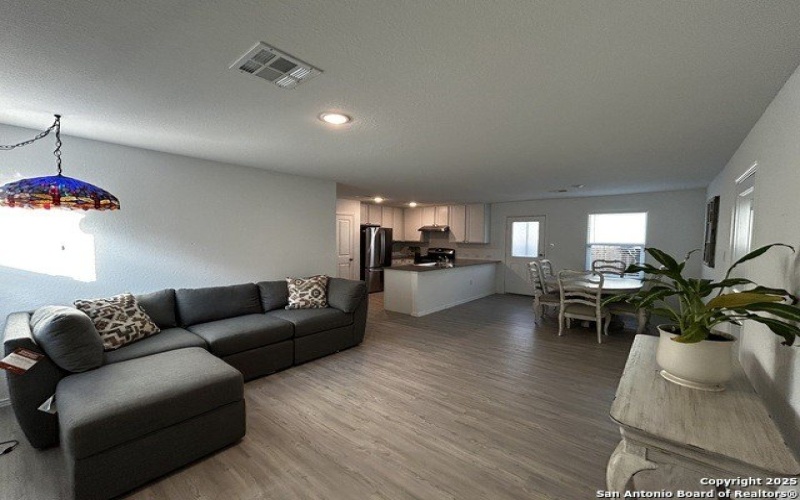 8819 Astral, San Antonio, TX 78252, 3 Bedrooms Bedrooms, ,2 BathroomsBathrooms,Residential,For Sale,8819 Astral,0,1891462