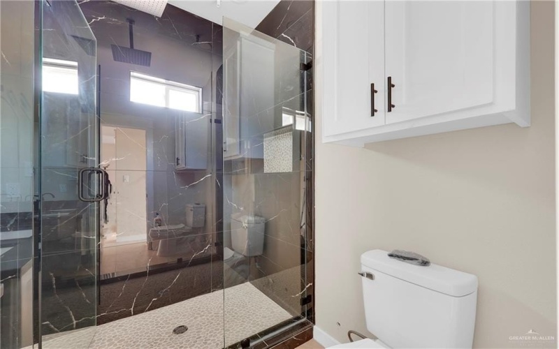 2209 N Gaytan Avenue, Edinburg, TX 78542, 4 Bedrooms Bedrooms, ,2 BathroomsBathrooms,Residential,For Sale,2209 N Gaytan Avenue,0,478109