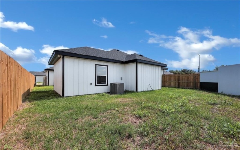3216 E Ventura Street, Edinburg, TX 78542, 3 Bedrooms Bedrooms, ,2 BathroomsBathrooms,Residential,For Sale,3216 E Ventura Street,0,478111