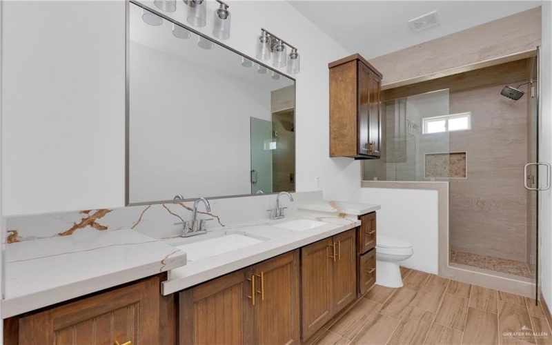 3216 E Ventura Street, Edinburg, TX 78542, 3 Bedrooms Bedrooms, ,2 BathroomsBathrooms,Residential,For Sale,3216 E Ventura Street,0,478111