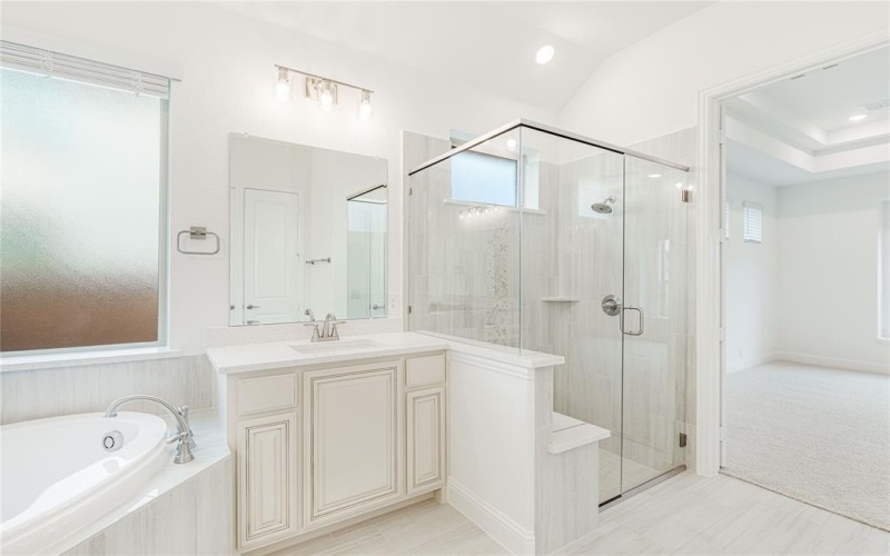 2504 Lakeway Lane, Mansfield, TX 76084, 3 Habitaciones Habitaciones , ,2 BañosBaños,Residential,En Venta,2504 Lakeway Lane,0,21021819