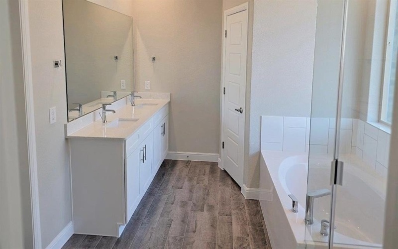 307 LELO Lane, Mansfield, TX 76063, 4 Bedrooms Bedrooms, ,3 BathroomsBathrooms,Residential,For Sale,307 LELO Lane,0,21026385