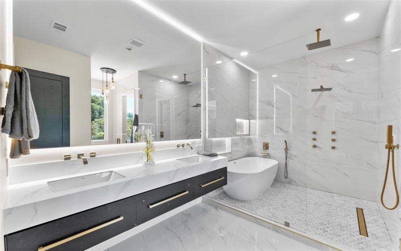 4717 Linnet Lane, Dallas, TX 75209, 5 Bedrooms Bedrooms, ,6 BathroomsBathrooms,Residential,For Sale,4717 Linnet Lane,0,21027355