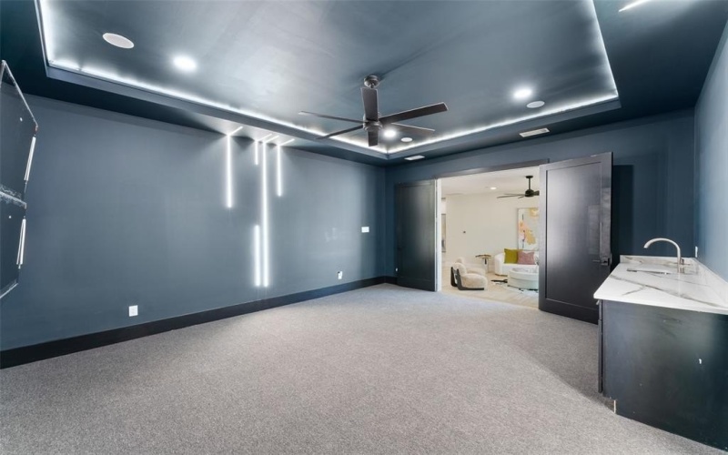 4717 Linnet Lane, Dallas, TX 75209, 5 Bedrooms Bedrooms, ,6 BathroomsBathrooms,Residential,For Sale,4717 Linnet Lane,0,21027355