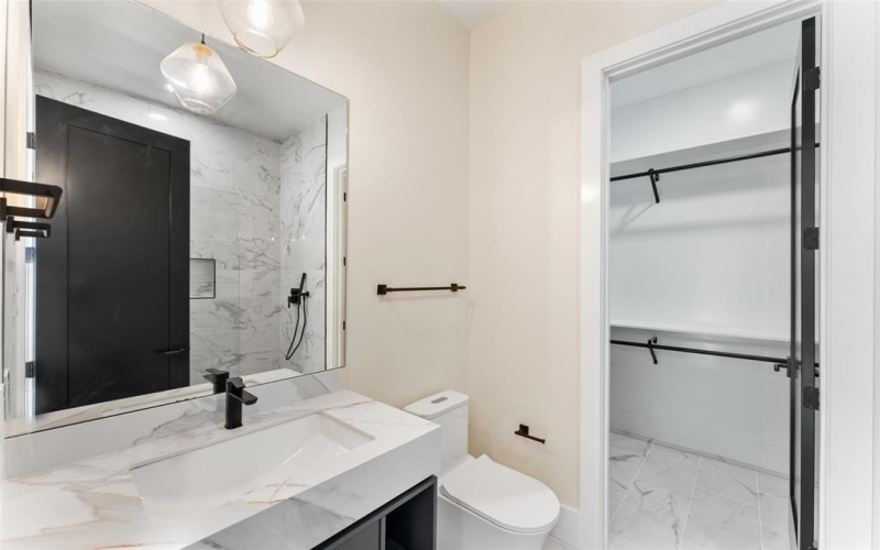 4717 Linnet Lane, Dallas, TX 75209, 5 Bedrooms Bedrooms, ,6 BathroomsBathrooms,Residential,For Sale,4717 Linnet Lane,0,21027355