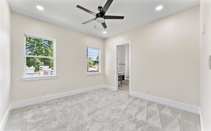 4717 Linnet Lane, Dallas, TX 75209, 5 Bedrooms Bedrooms, ,6 BathroomsBathrooms,Residential,For Sale,4717 Linnet Lane,0,21027355