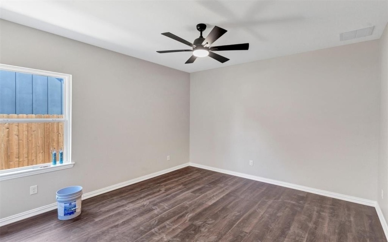 117 Bexar Street, Mabank, TX 75147, 3 Bedrooms Bedrooms, ,2 BathroomsBathrooms,Residential,For Sale,117 Bexar Street,0,21027369