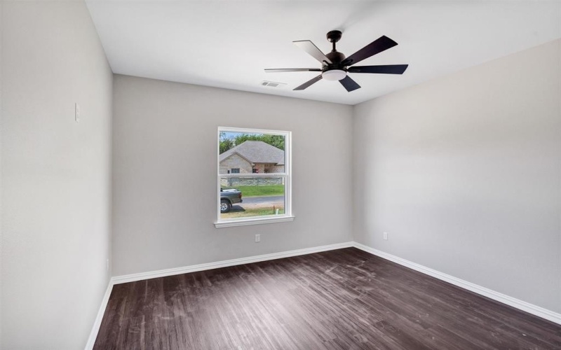 117 Bexar Street, Mabank, TX 75147, 3 Bedrooms Bedrooms, ,2 BathroomsBathrooms,Residential,For Sale,117 Bexar Street,0,21027369