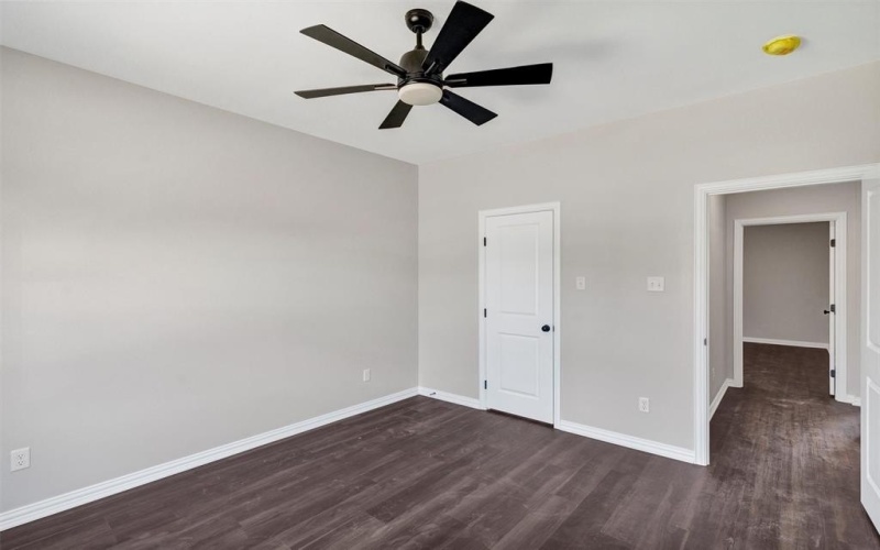 117 Bexar Street, Mabank, TX 75147, 3 Bedrooms Bedrooms, ,2 BathroomsBathrooms,Residential,For Sale,117 Bexar Street,0,21027369