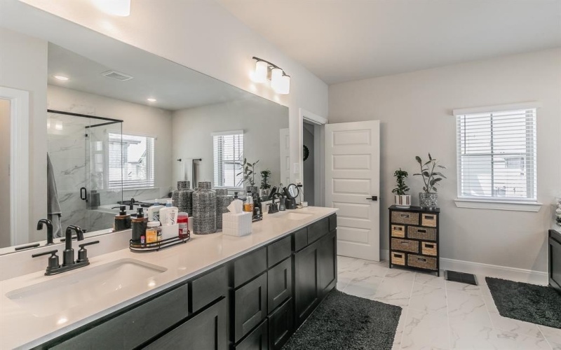 703 Canada Goose Lane, Arlington, TX 76005, 3 Habitaciones Habitaciones , ,2 BañosBaños,Residential,En Venta,703 Canada Goose Lane,0,21027385