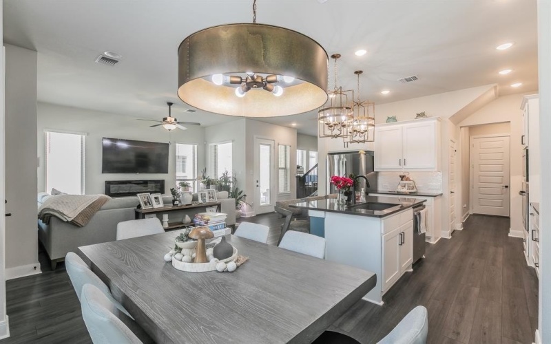 703 Canada Goose Lane, Arlington, TX 76005, 3 Habitaciones Habitaciones , ,2 BañosBaños,Residential,En Venta,703 Canada Goose Lane,0,21027385