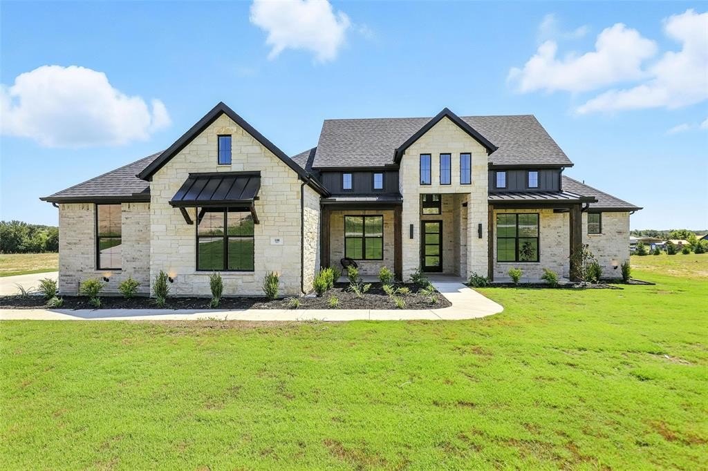 108 Gibson Lane, Weatherford, TX 76087, 4 Bedrooms Bedrooms, ,3 BathroomsBathrooms,Residential,For Sale,108 Gibson Lane,0,21027458