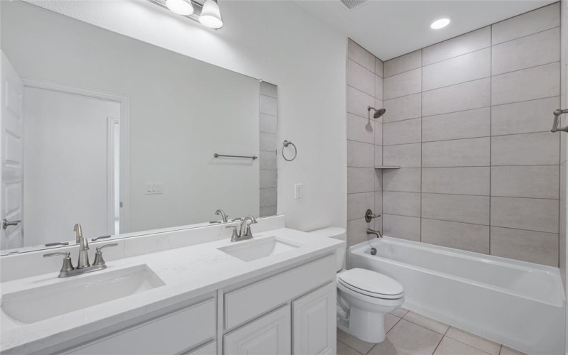 2136 Spyglass Drive, Royse City, TX 75189, 4 Habitaciones Habitaciones , ,3 BañosBaños,Residential,En Venta,2136 Spyglass Drive,0,21027500