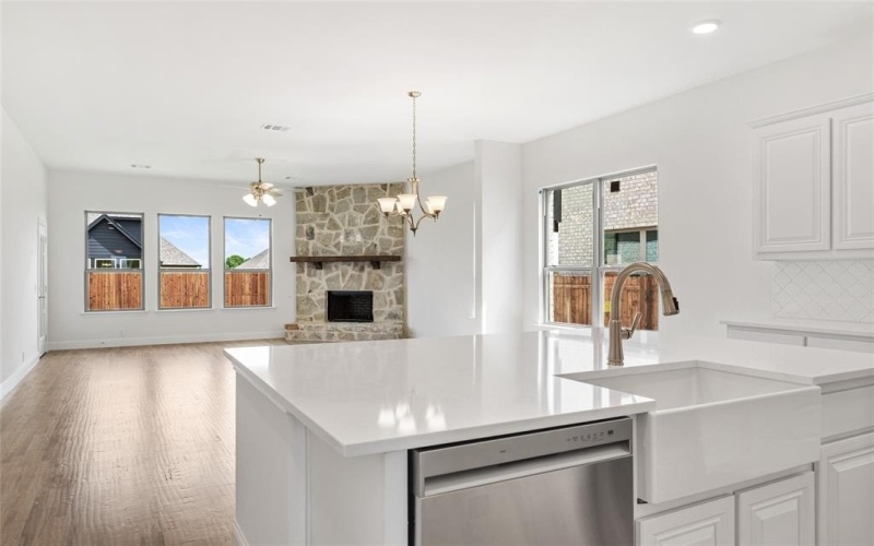 2136 Spyglass Drive, Royse City, TX 75189, 4 Habitaciones Habitaciones , ,3 BañosBaños,Residential,En Venta,2136 Spyglass Drive,0,21027500