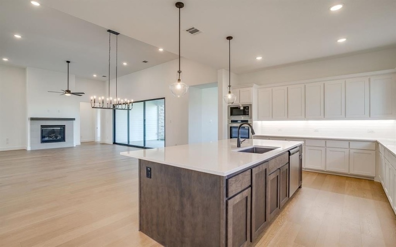 2240 Tutt Trail, Waxahachie, TX 75167, 4 Bedrooms Bedrooms, ,3 BathroomsBathrooms,Residential,For Sale,2240 Tutt Trail,0,21027601