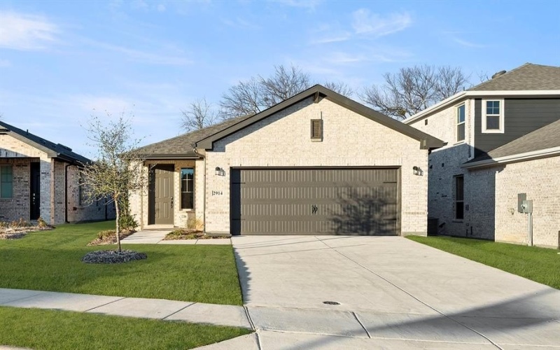 2914 Plum Creek Road, Anna, TX 75409, 3 Bedrooms Bedrooms, ,2 BathroomsBathrooms,Residential,For Sale,2914 Plum Creek Road,0,21027636