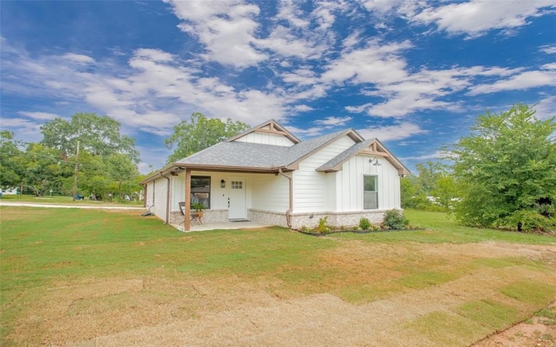 113 W Magnolia, Troup, TX 75789, 3 Habitaciones Habitaciones , ,2 BañosBaños,Residential,En Venta,113 W Magnolia,0,21027707