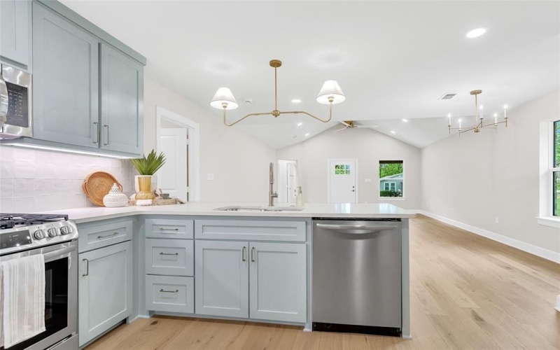 113 W Magnolia, Troup, TX 75789, 3 Habitaciones Habitaciones , ,2 BañosBaños,Residential,En Venta,113 W Magnolia,0,21027707