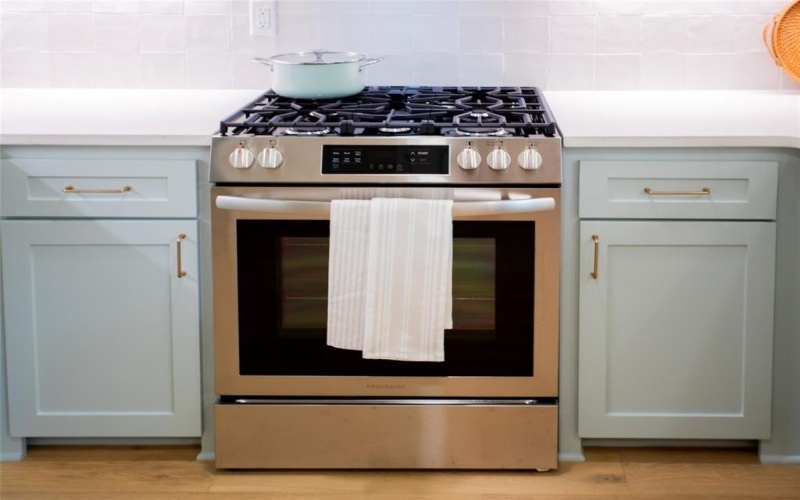 113 W Magnolia, Troup, TX 75789, 3 Habitaciones Habitaciones , ,2 BañosBaños,Residential,En Venta,113 W Magnolia,0,21027707