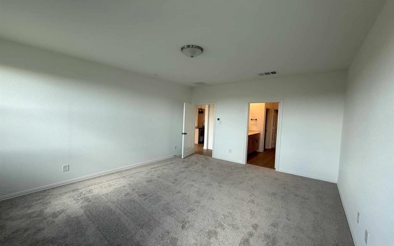 1315 Parkdale Street, Forney, TX 75126, 5 Bedrooms Bedrooms, ,3 BathroomsBathrooms,Residential,For Sale,1315 Parkdale Street,0,21027730