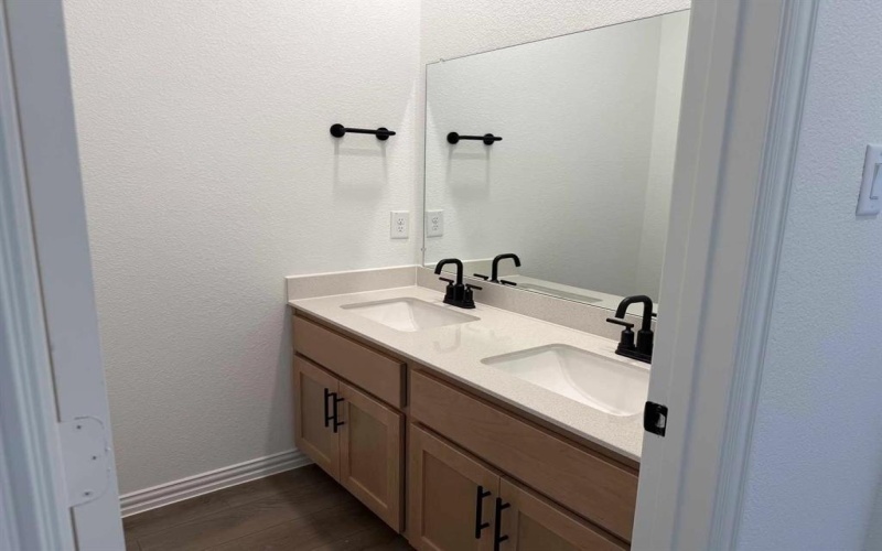 1315 Parkdale Street, Forney, TX 75126, 5 Bedrooms Bedrooms, ,3 BathroomsBathrooms,Residential,For Sale,1315 Parkdale Street,0,21027730