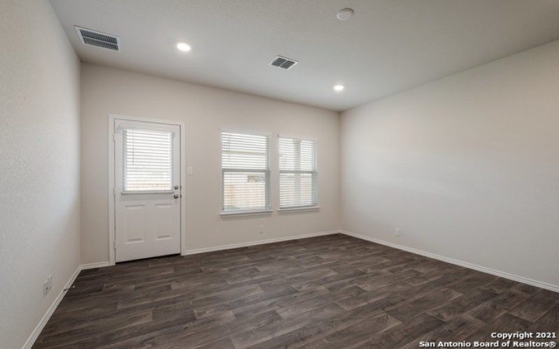 6015 Bowie Mountain, San Antonio, TX 78245, 4 Habitaciones Habitaciones , ,2 BañosBaños,Residential,En Venta,6015 Bowie Mountain,0,1891539