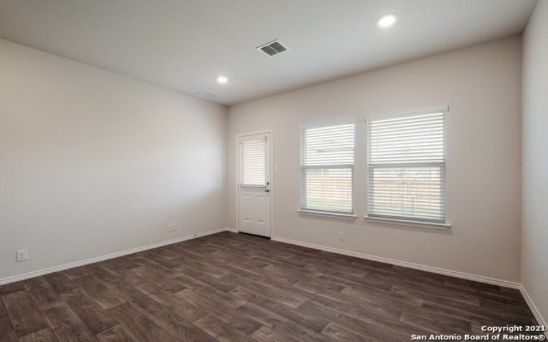 6015 Bowie Mountain, San Antonio, TX 78245, 4 Habitaciones Habitaciones , ,2 BañosBaños,Residential,En Venta,6015 Bowie Mountain,0,1891539
