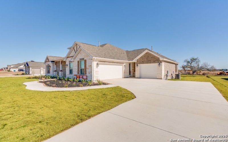 5240 Estates Oak Way, San Antonio, TX 78263, 4 Bedrooms Bedrooms, ,3 BathroomsBathrooms,Residential,For Sale,5240 Estates Oak Way,0,1891573