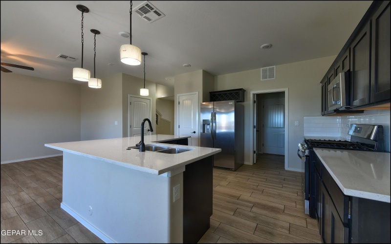 516 Logwood Avenue, Canutillo, TX 79835, 4 Habitaciones Habitaciones , ,3 BañosBaños,Residential,En Venta,516 Logwood Avenue,0,928014