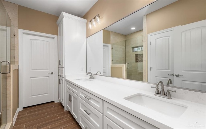 3311 Las Vistas Lane, Weslaco, TX 78596, 3 Bedrooms Bedrooms, ,2 BathroomsBathrooms,Residential,For Sale,3311 Las Vistas Lane,0,478166
