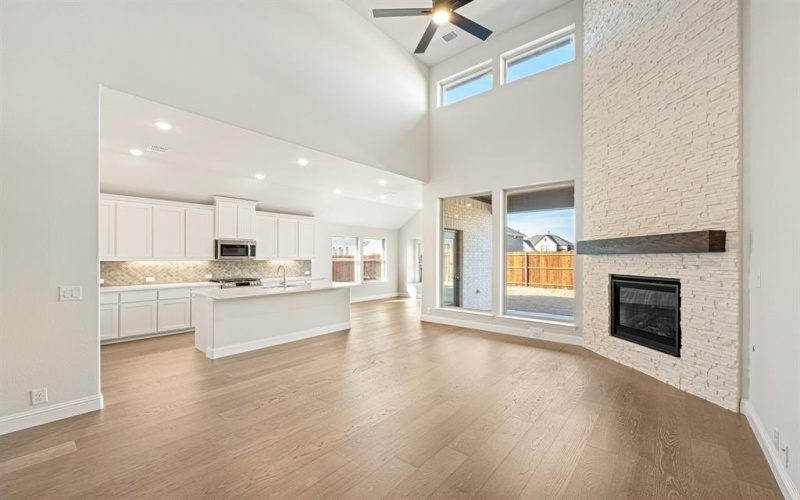 833 Yosemite Drive, DeSoto, TX 75115, 5 Habitaciones Habitaciones , ,5 BañosBaños,Residential,En Venta,833 Yosemite Drive,0,21027797