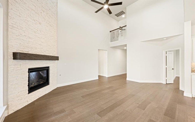 833 Yosemite Drive, DeSoto, TX 75115, 5 Habitaciones Habitaciones , ,5 BañosBaños,Residential,En Venta,833 Yosemite Drive,0,21027797