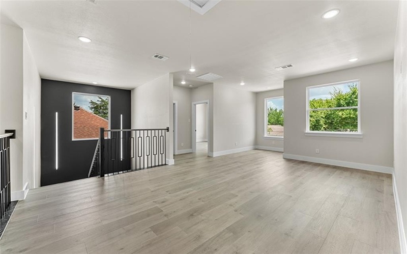 4111 Pringle Drive, Dallas, TX 75212, 4 Bedrooms Bedrooms, ,3 BathroomsBathrooms,Residential,For Sale,4111 Pringle Drive,0,21027813