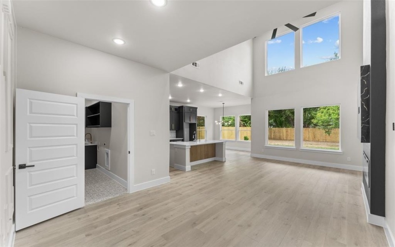 4111 Pringle Drive, Dallas, TX 75212, 4 Bedrooms Bedrooms, ,3 BathroomsBathrooms,Residential,For Sale,4111 Pringle Drive,0,21027813
