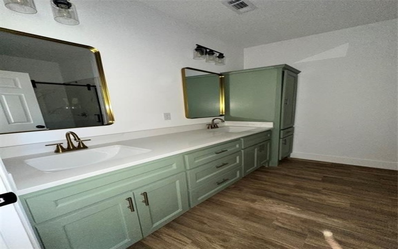 4224 Watt Avenue, Waco, TX 76710, 3 Bedrooms Bedrooms, ,2 BathroomsBathrooms,Residential,For Sale,4224 Watt Avenue,0,21027842