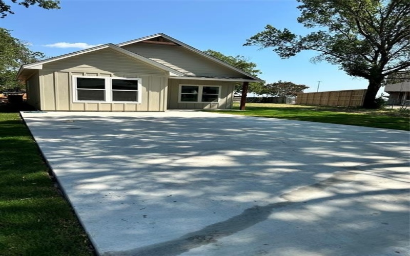 4224 Watt Avenue, Waco, TX 76710, 3 Bedrooms Bedrooms, ,2 BathroomsBathrooms,Residential,For Sale,4224 Watt Avenue,0,21027842